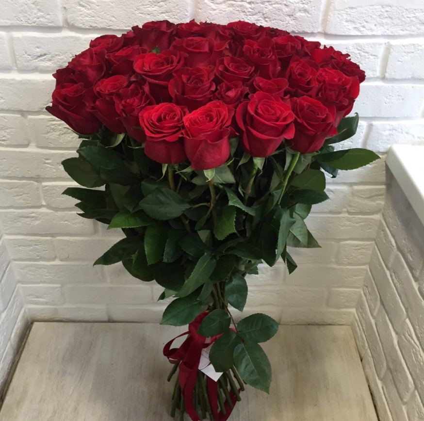 Букет Красные розы Гран При в Целинном Алтайского края