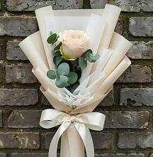 Букет цветов из:  Розы в Целинном Алтайского края