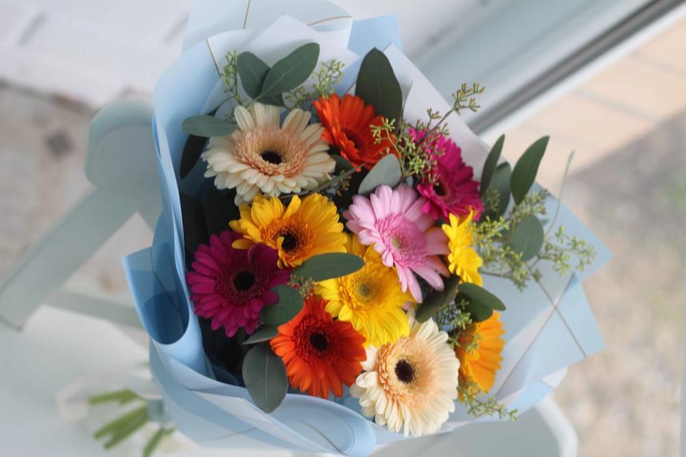 Букет цветов из: Герберы в Целинном Алтайского края