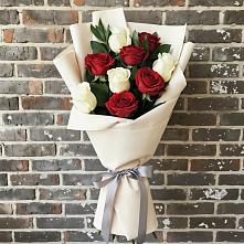 Букет цветов из:  Розы в Целинном Алтайского края