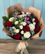 Букет цветов из:  Розы и Альстромерии в Целинном Алтайского края