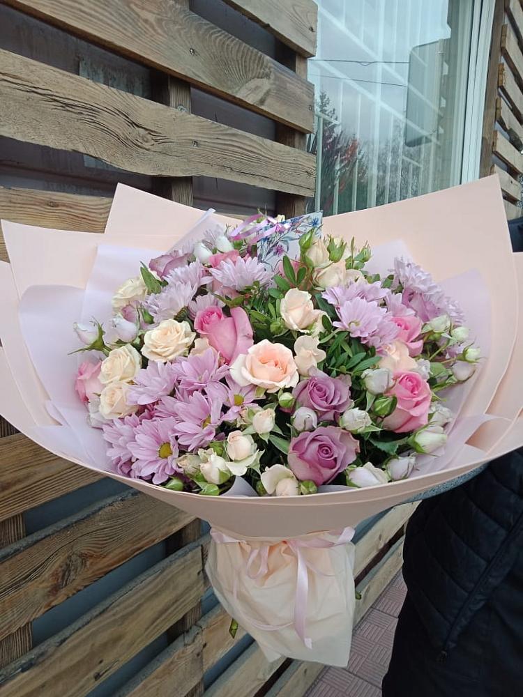 Букет цветов из: Розы и Хризантемы в Целинном Алтайского края