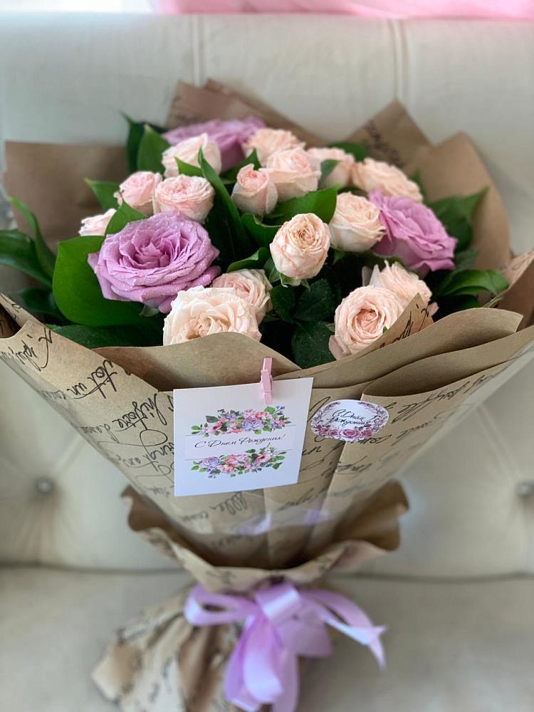 Букет цветов из: Розы в Целинном Алтайского края