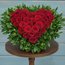 Цветочная композиция из Розы в виде сердца #REPLACE_PRED# Целинном Алтайского края