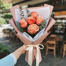 Букет цветов из:  Розы в Целинном Алтайского края