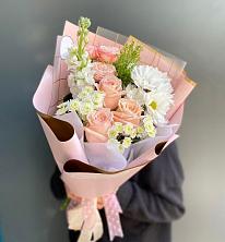 Букет цветов из:  Хризантемы и Розы в Целинном Алтайского края