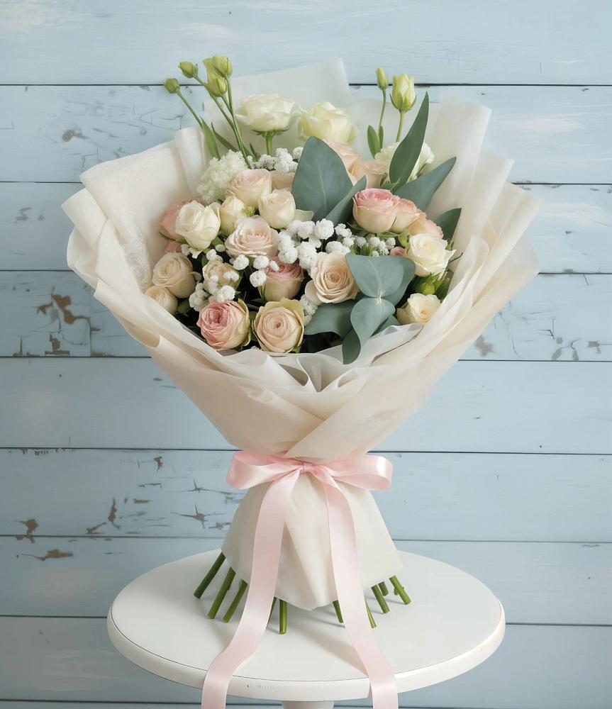 Букет цветов из: Розы и Лизиантусы в Целинном Алтайского края