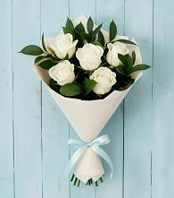 Букет цветов из:  Розы в Целинном Алтайского края