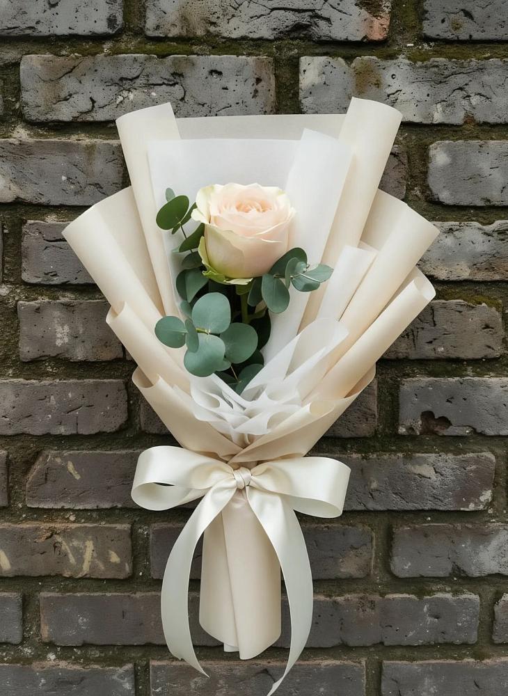 Букет цветов из: Розы в Целинном Алтайского края