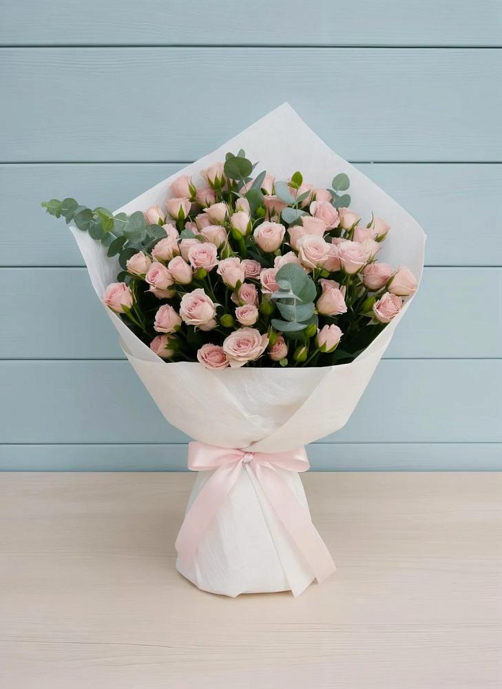 Букет цветов из: Розы в Целинном Алтайского края