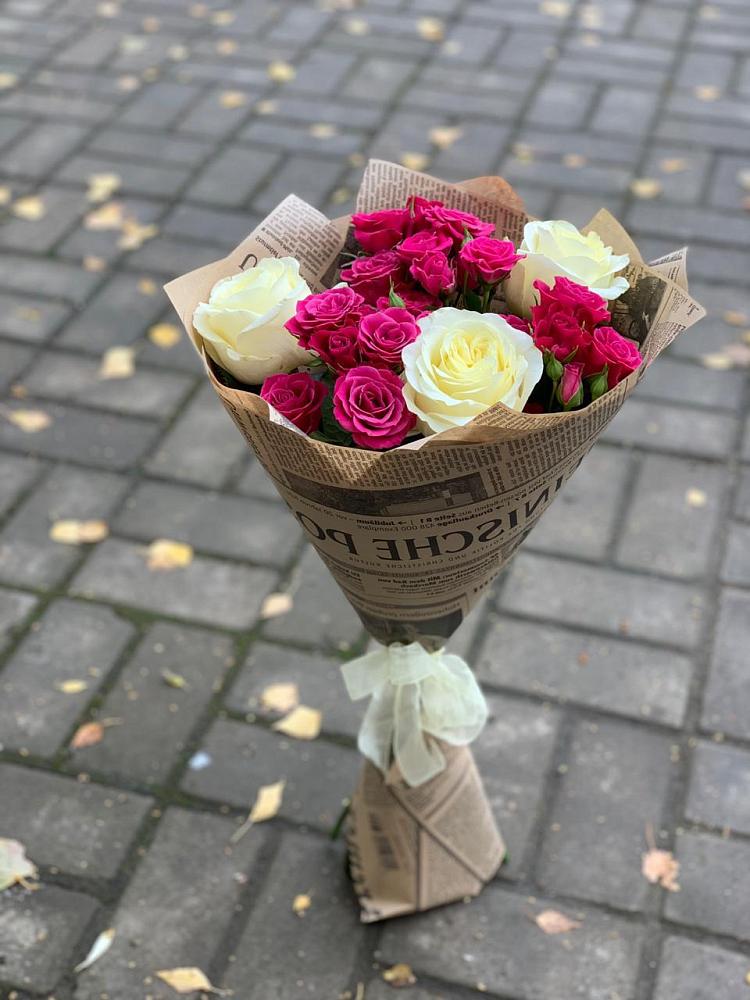 Букет цветов из: Розы в Целинном Алтайского края