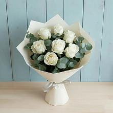 Букет Белые розы в Эвкалипте в Целинном Алтайского края