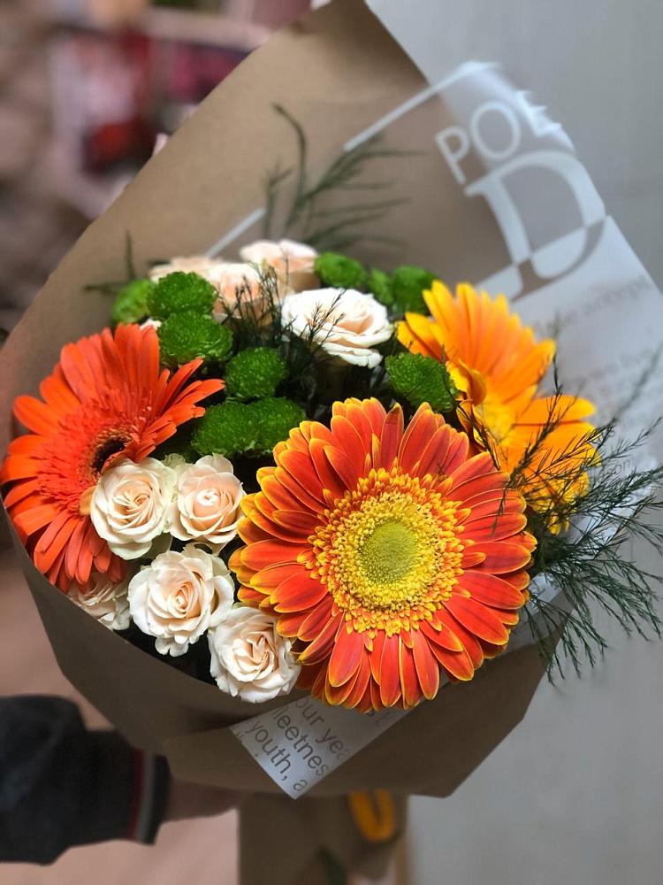 Букет цветов из: Герберы, Хризантемы и Розы в Целинном Алтайского края