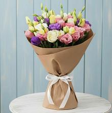 Букет цветов из:  Лизиантусы в Целинном Алтайского края