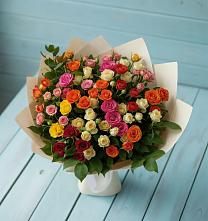 Букет Микс из разноцветных кустовых роз в Целинном Алтайского края