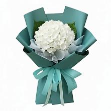 Букет цветов из:  Гортензия в Целинном Алтайского края